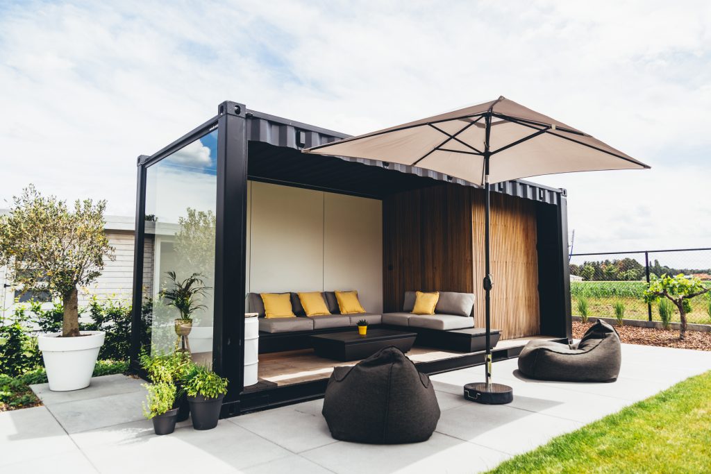 Liv-art - Lounge gecombineerd met tuinhuis