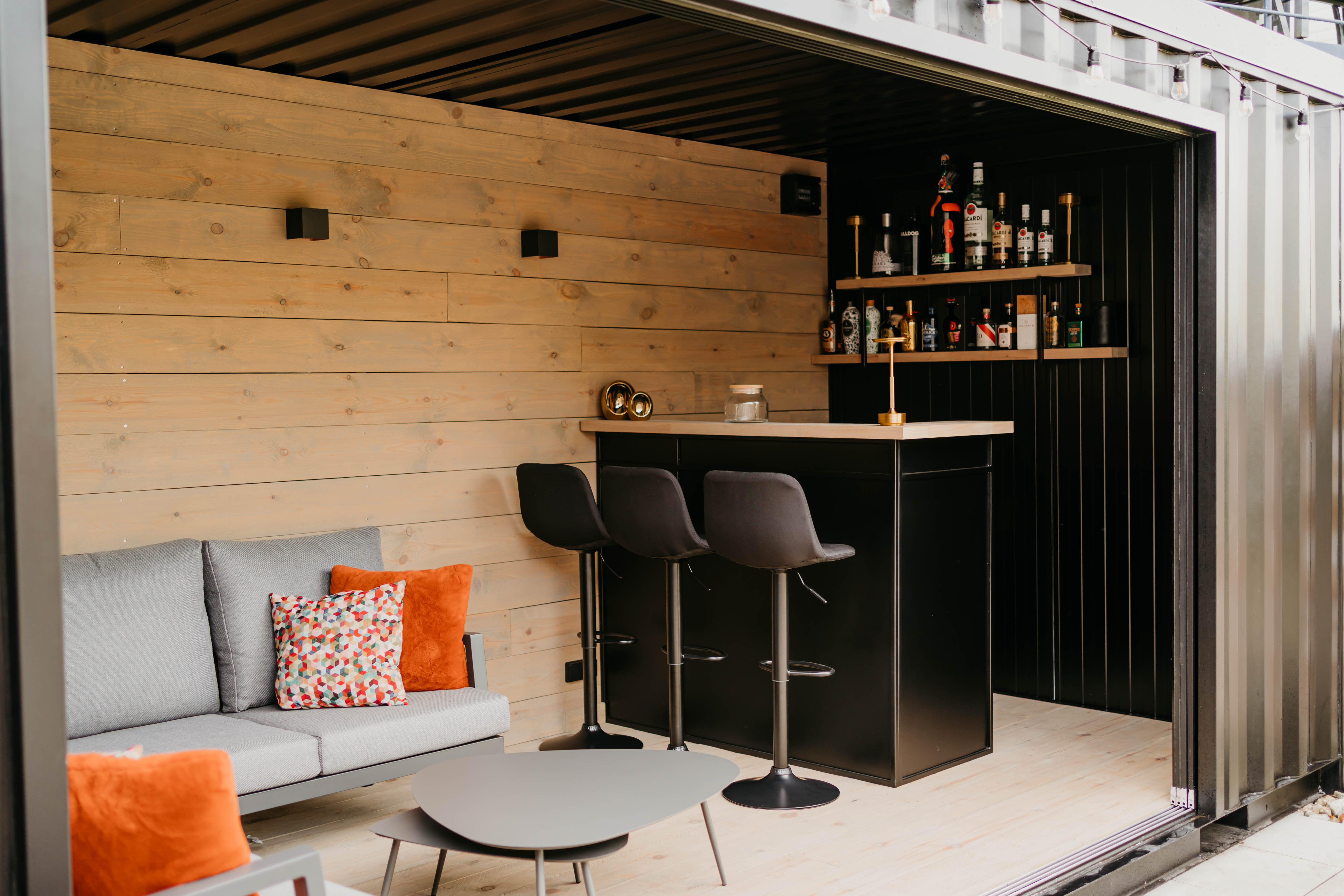 Liv-art zeecontainers lounge