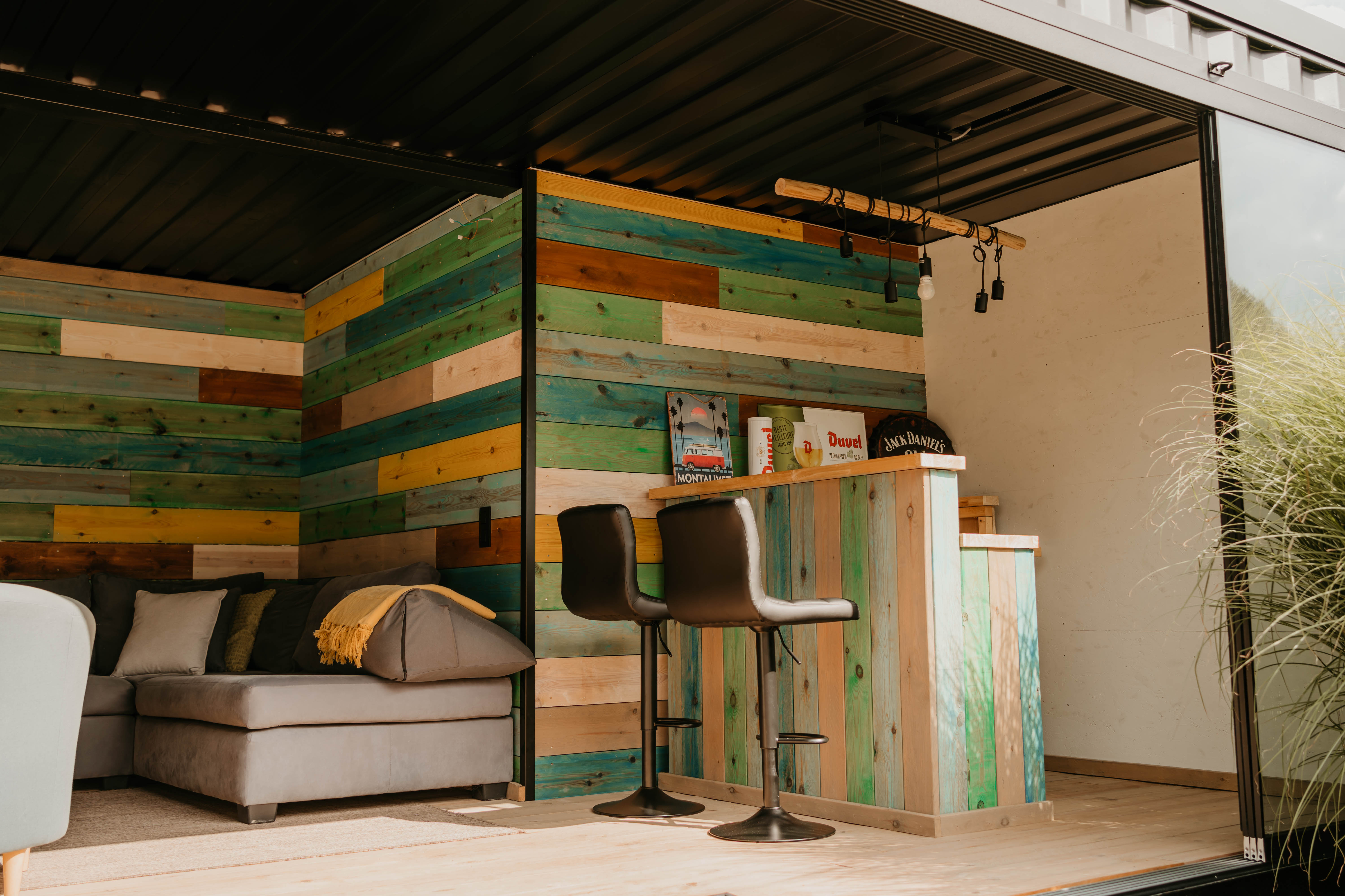 Liv-art zeecontainers lounge